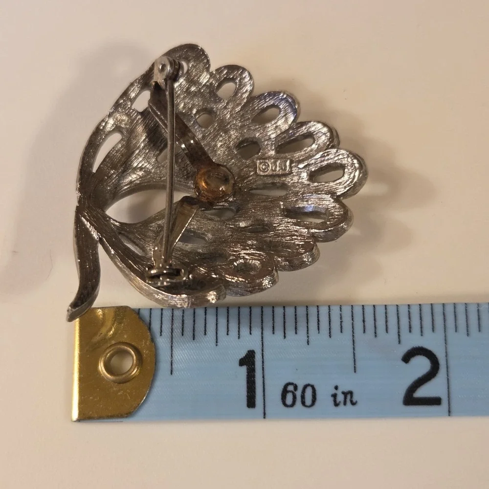 Vintage JONETTE JEWELRY JJ Signed Brushed Silver Tone Leaf Cluster Brooch AS IS
